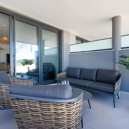 25 Mesas Big Terrace With Indoor & Outdoor Pool & Gym Apartament Estepona